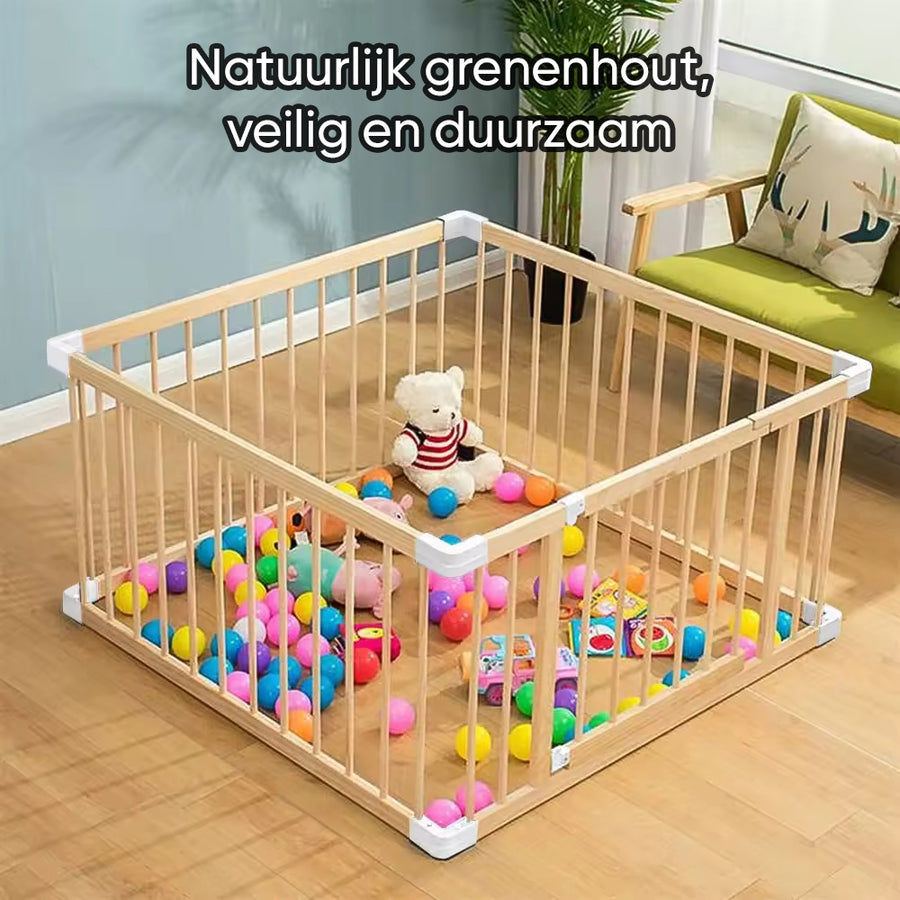 Grondbox baby, speelbox, kinderbox van natuurlijk grenenhout.
