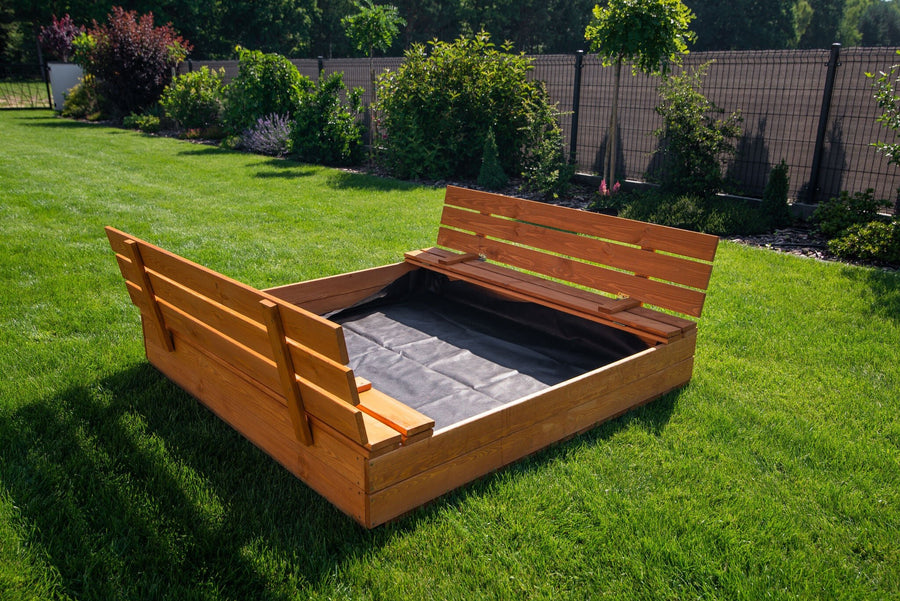 Houten Zandbak met Banken 140x140 cm – Geïmpregneerd Hout | Incl. Afdekzeil & Gronddoek – Finesse Online Store Houten Zandbak met Banken 140x140 cm – Geïmpregneerd Hout | Incl. Afdekzeil & Gronddoek – Finesse Online Store
