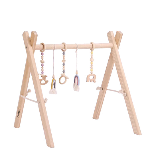 Houten babygym met 6 speeltjes, prachtig design voor uren speelplezier. 