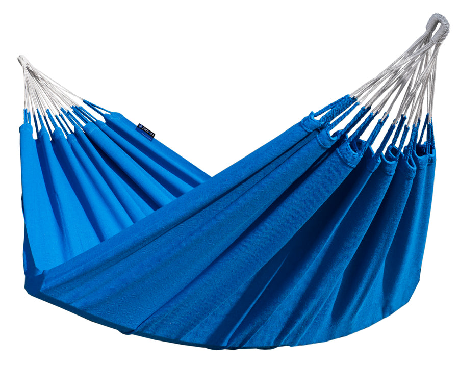 "Luxe 2-persoons hangmat Medelin in blauw, voor ultieme ontspanning."