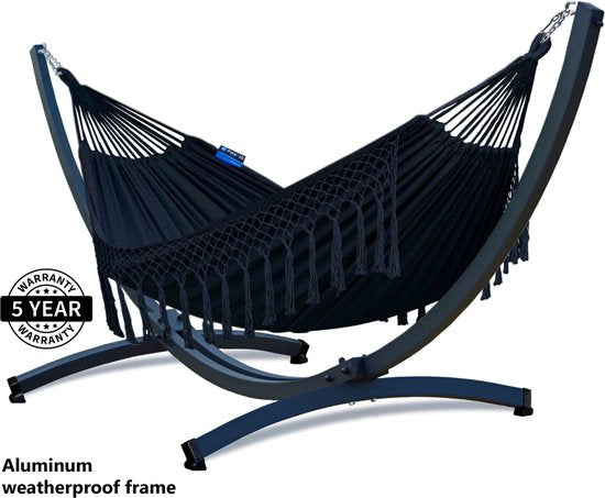 "Aluminium frame en Franje zwarte hangmat met standaard voor ontspannen comfort."